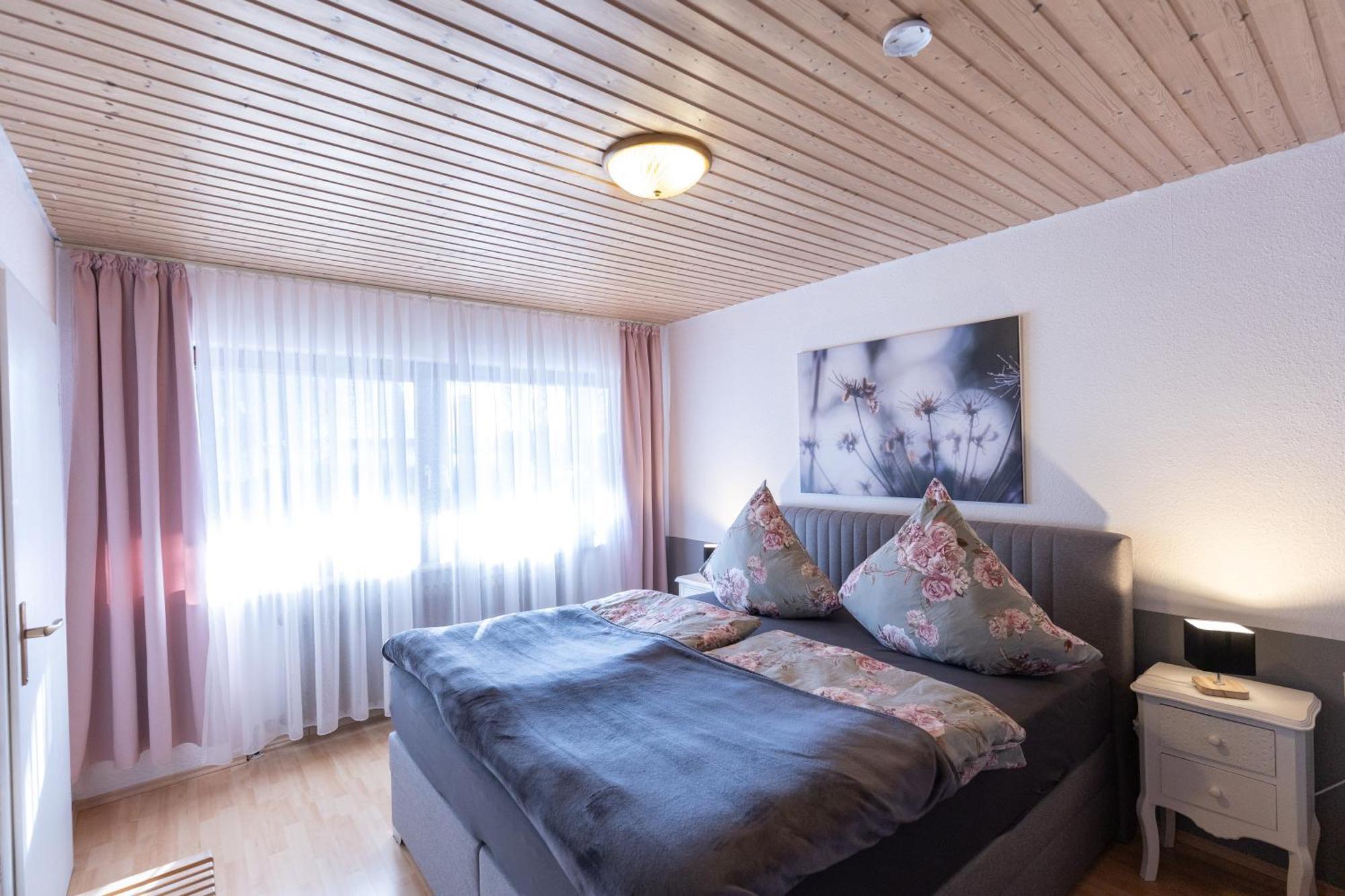 Апартаменти Elw, Sep. Eingang, Ueberdachte Terrasse, Naehe Backnang Althutte Екстер'єр фото