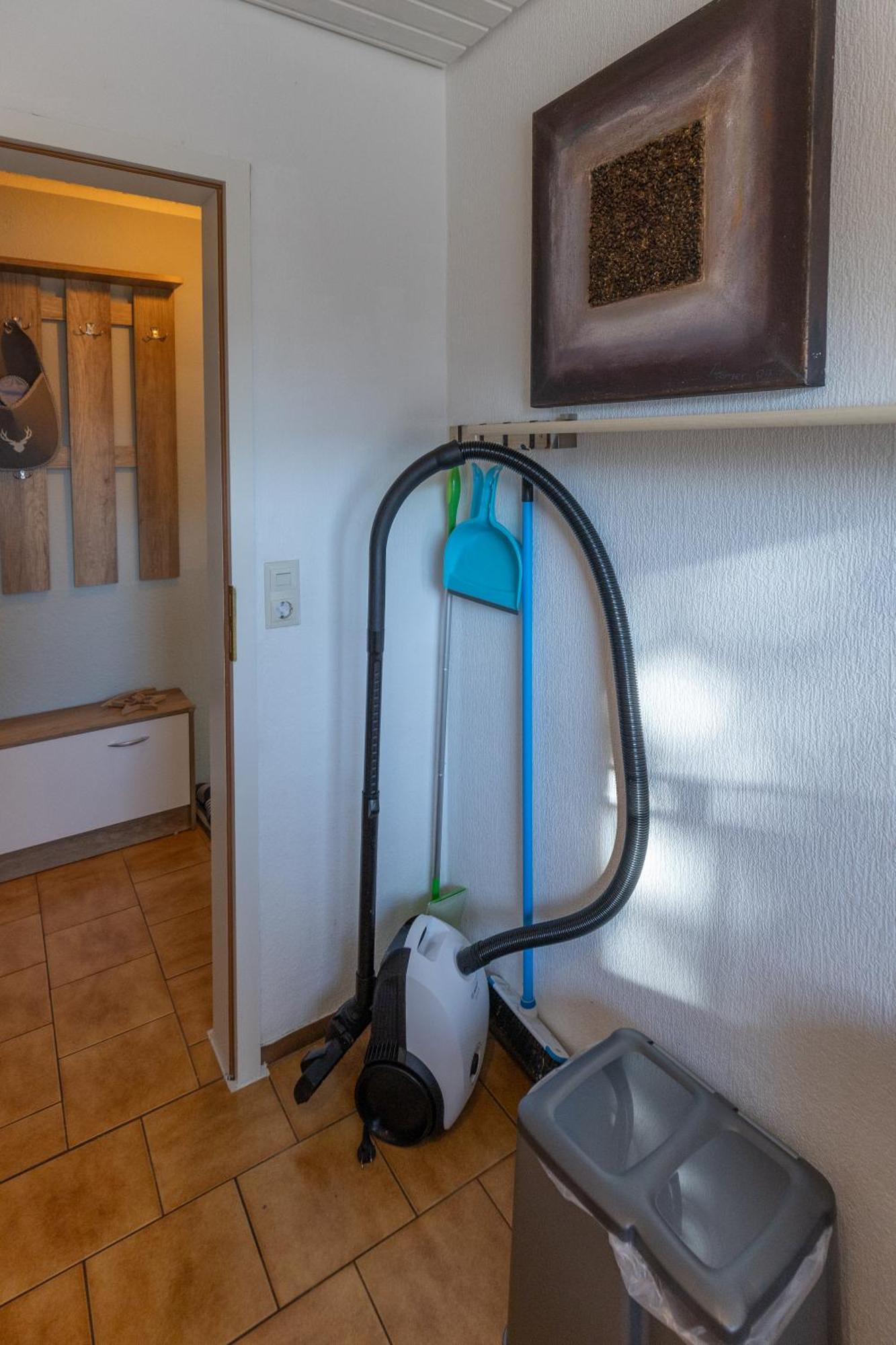 Апартаменти Elw, Sep. Eingang, Ueberdachte Terrasse, Naehe Backnang Althutte Екстер'єр фото